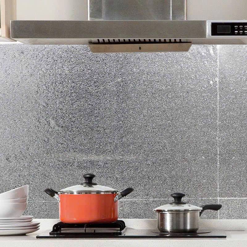 CUỘN GIẤY BẠC DÁN BẾP CHỐNG THẤM DẦU MỞ