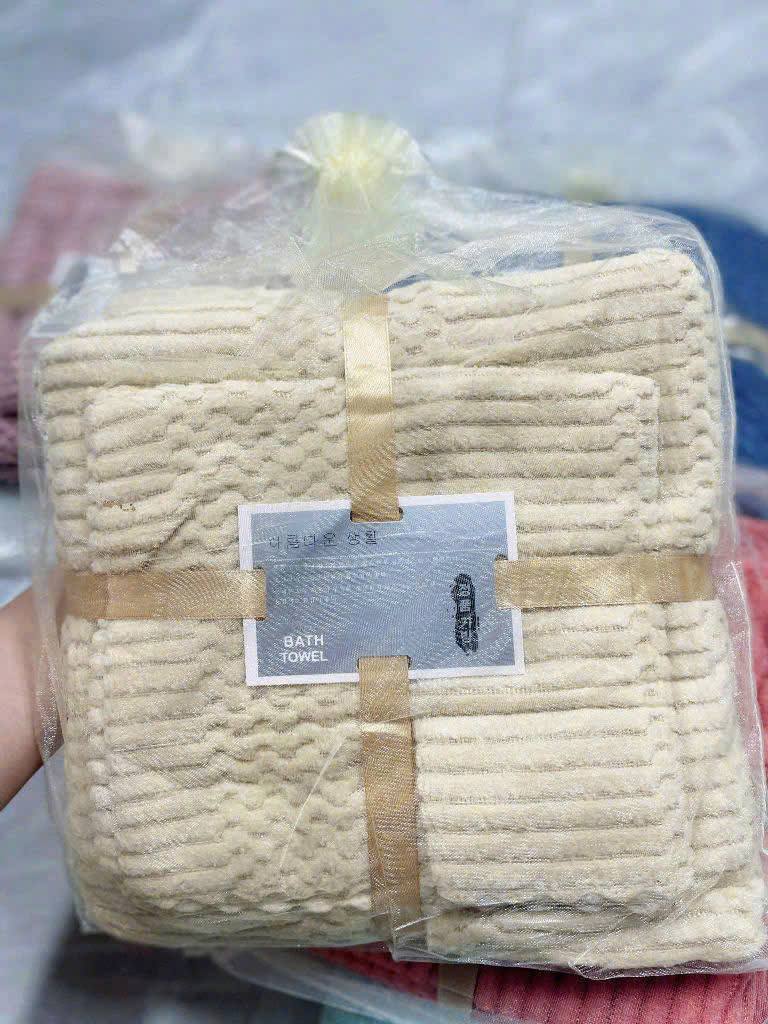 Set 2 Khăn Tắm Hình CHỮ THẬP