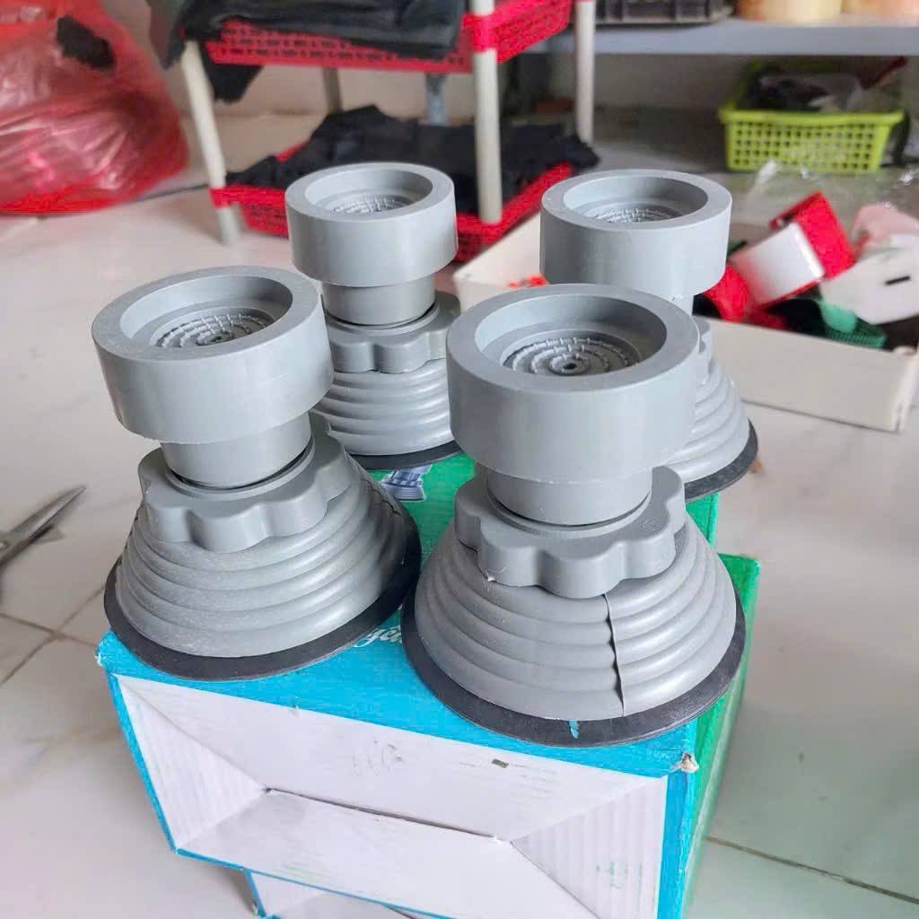 Bộ 4 Chân Đỡ Chống Rung Máy Giặt, Tủ Lạnh Có Thể Tăng Giảm Chiều Cao, Đế Cao Su Chống Trơn Trượt Và Chống Ồn