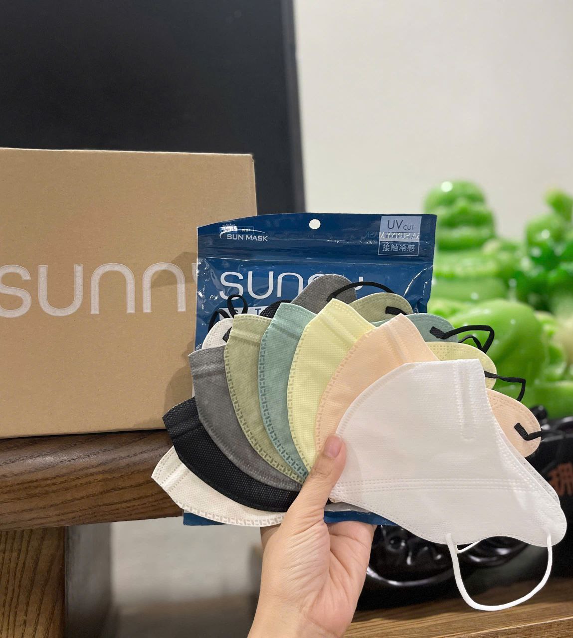 Hộp 100c Khẩu Trang 5D Sunny Trắng/Màu